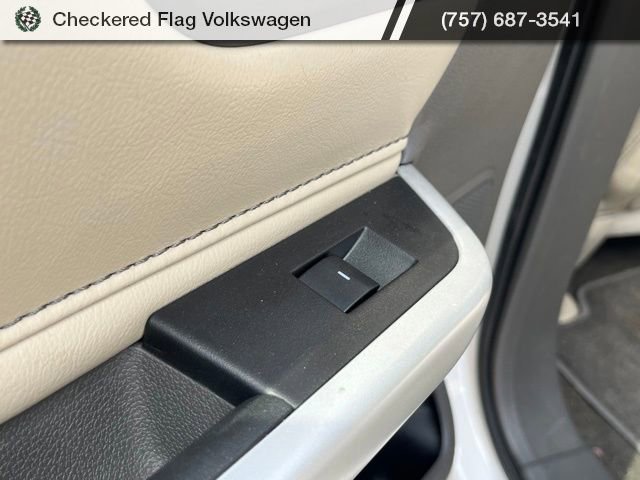 Used 2013 Ford Edge Limited w/ Driver Entry Pkg image 23