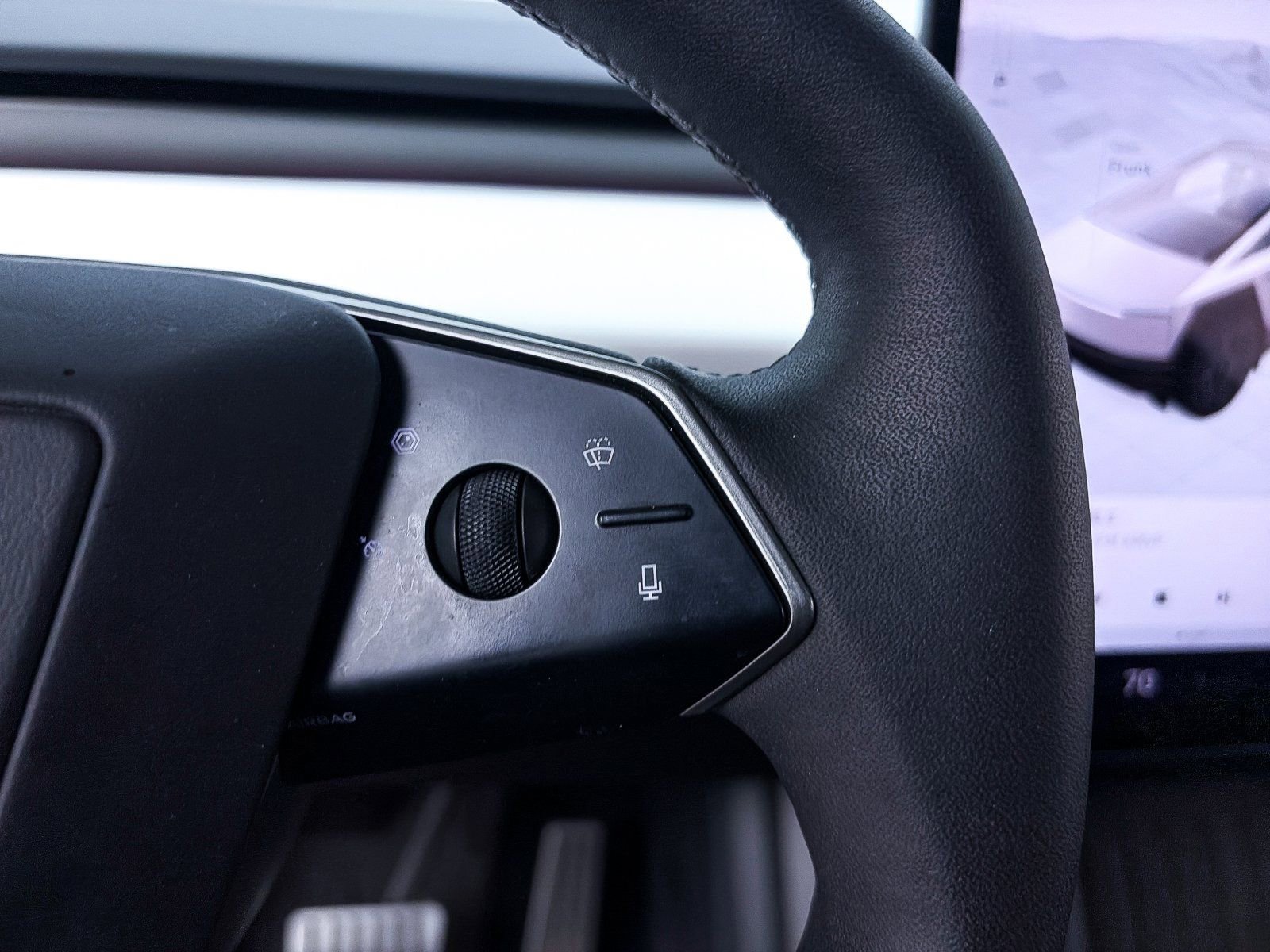 Used 2024 Tesla Cybertruck AWD Crew Cab image 28