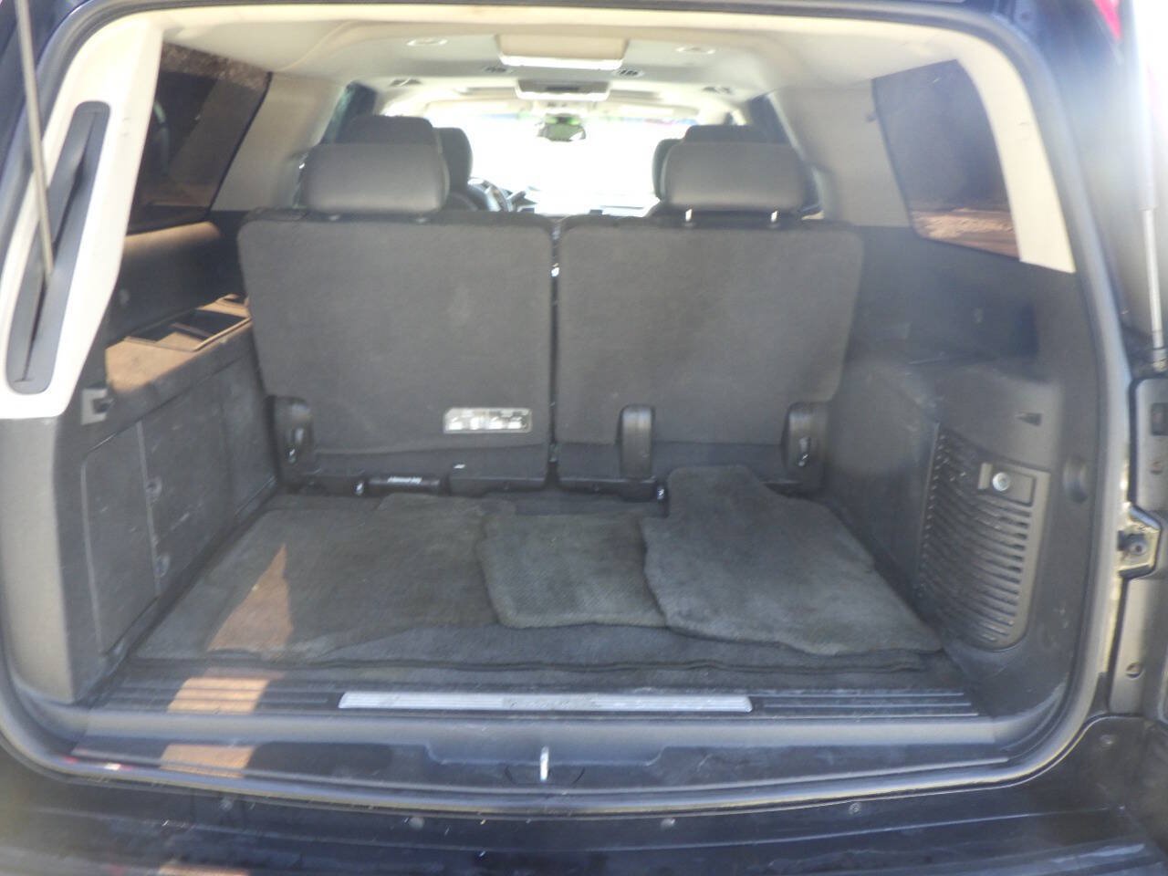 Used 2012 Cadillac Escalade ESV Premium AWD/4WD image 34