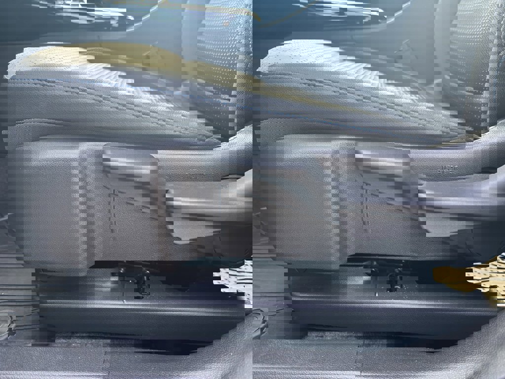 Used 2025 Chevrolet Trax LT w/ Driver Confidence Package image 17