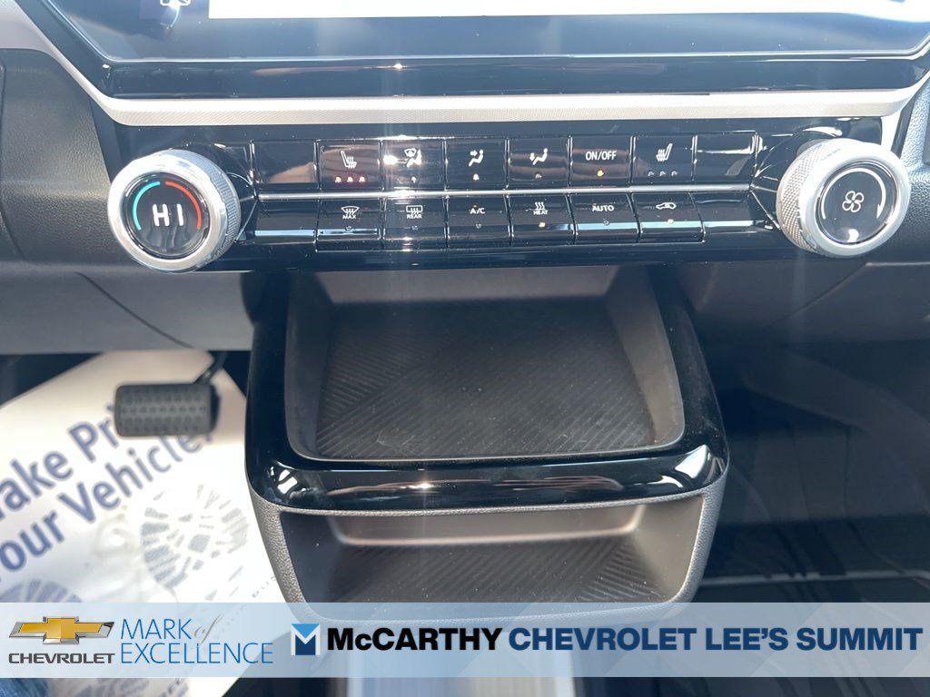New 2027 Chevrolet Bolt LT w/ Comfort Package FWD image 15
