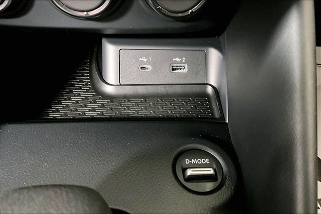 Used 2025 Nissan Z Performance w/ Floor Mat Package image 31