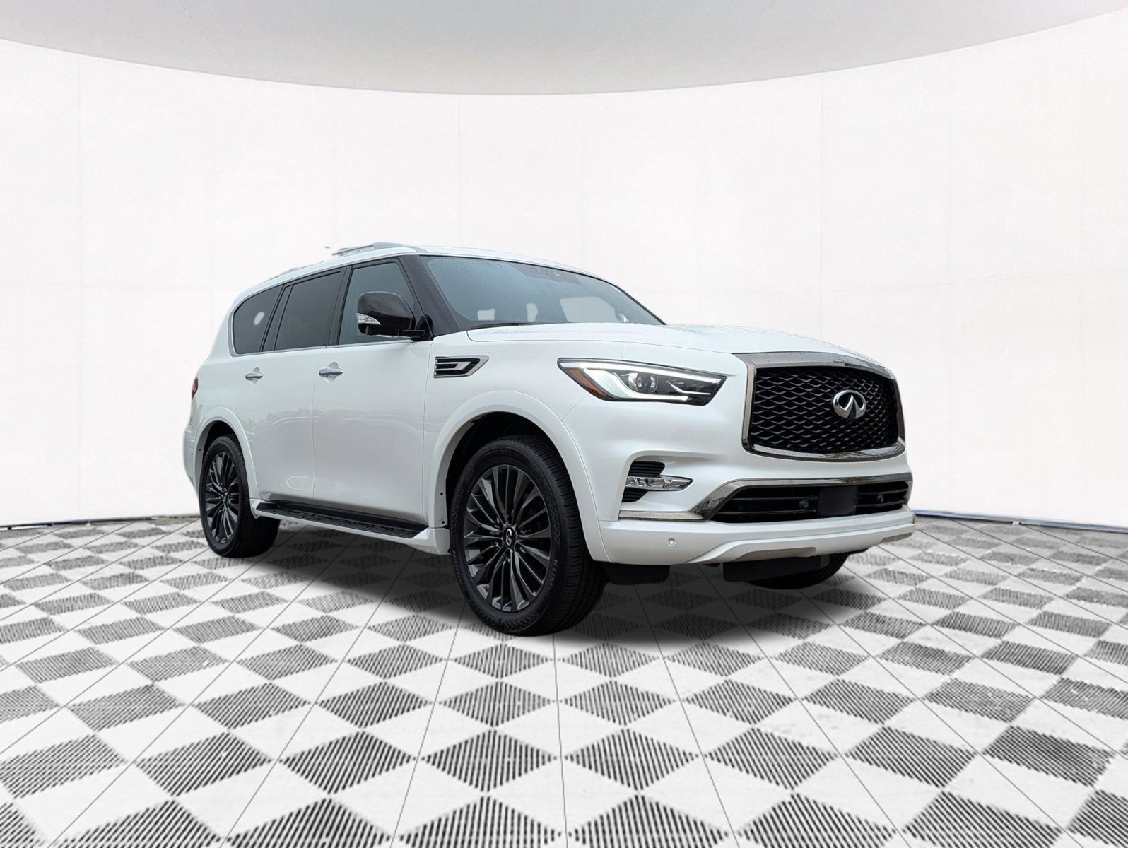 Used 2024 INFINITI QX80 Sensory AWD/4WD image 21