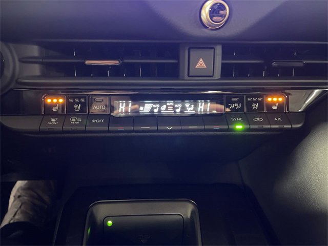 Used 2025 Toyota Crown Signia image 19