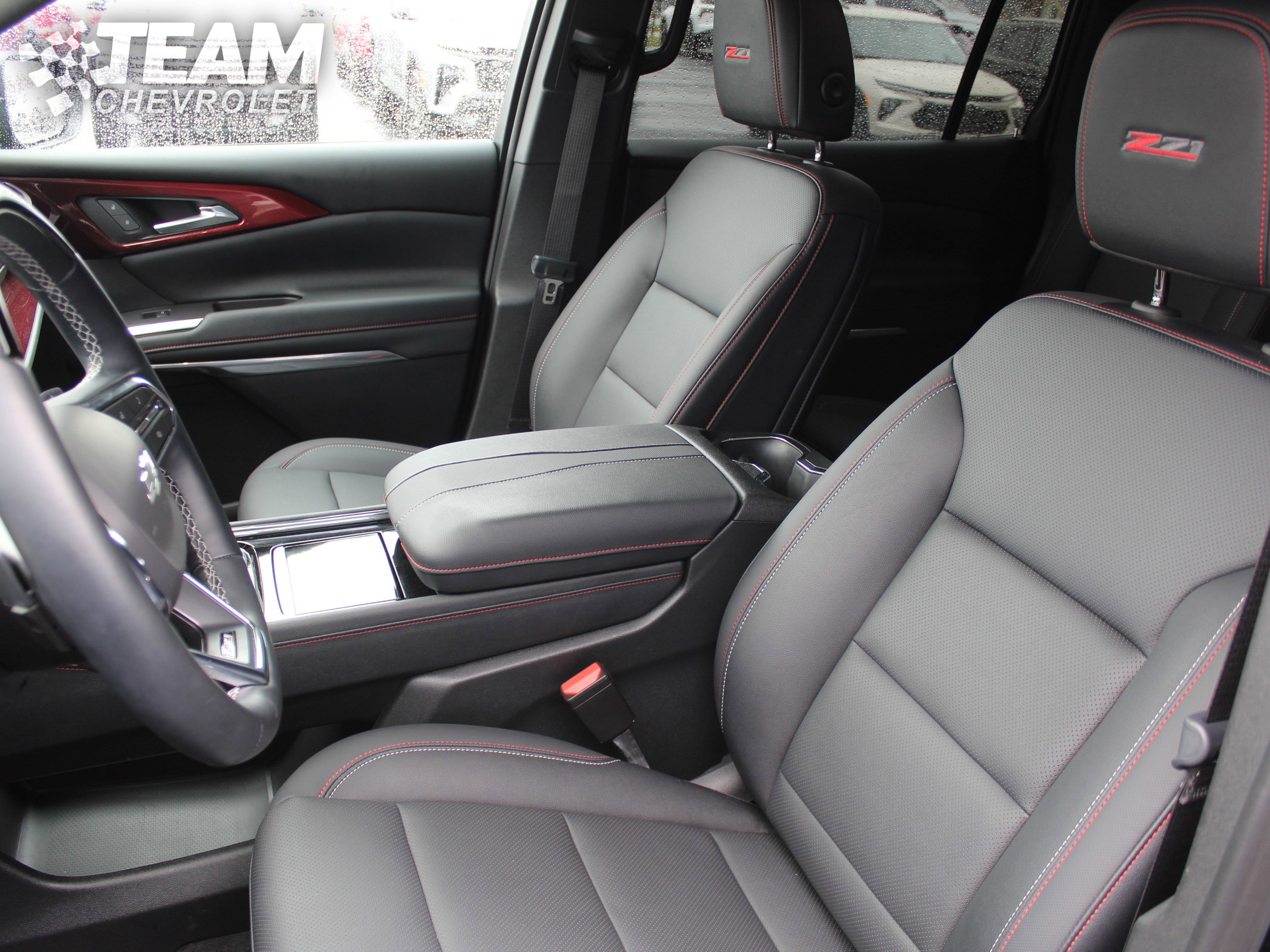 Used 2024 Chevrolet Traverse Z71 w/ Enhanced Driving Package image 11