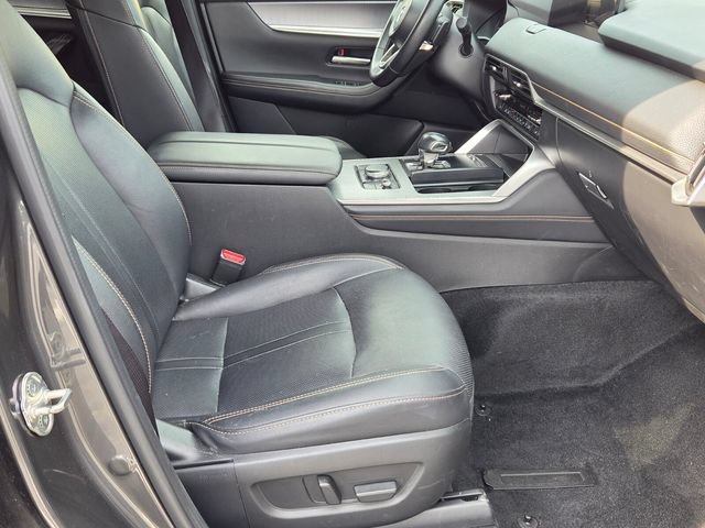 Used 2025 MAZDA CX-90 3.3 Turbo w/ Preferred Package AWD/4WD image 19