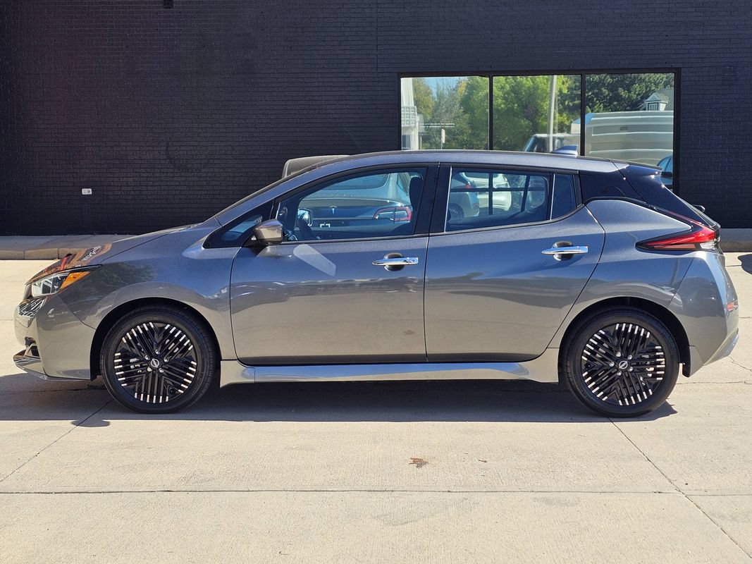 Used 2025 Nissan Leaf SV Plus FWD image 15