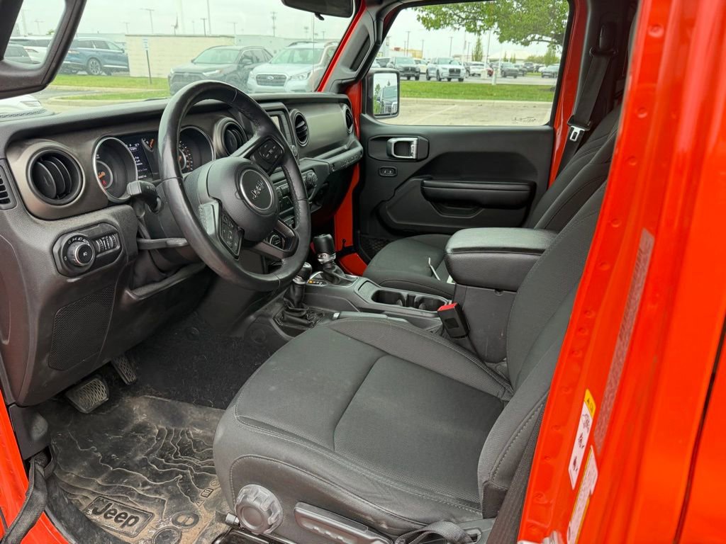 Used 2018 Jeep Wrangler Unlimited Sport S AWD/4WD image 6
