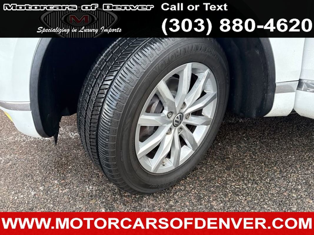 Used 2015 Volkswagen Touareg Sport AWD/4WD image 13