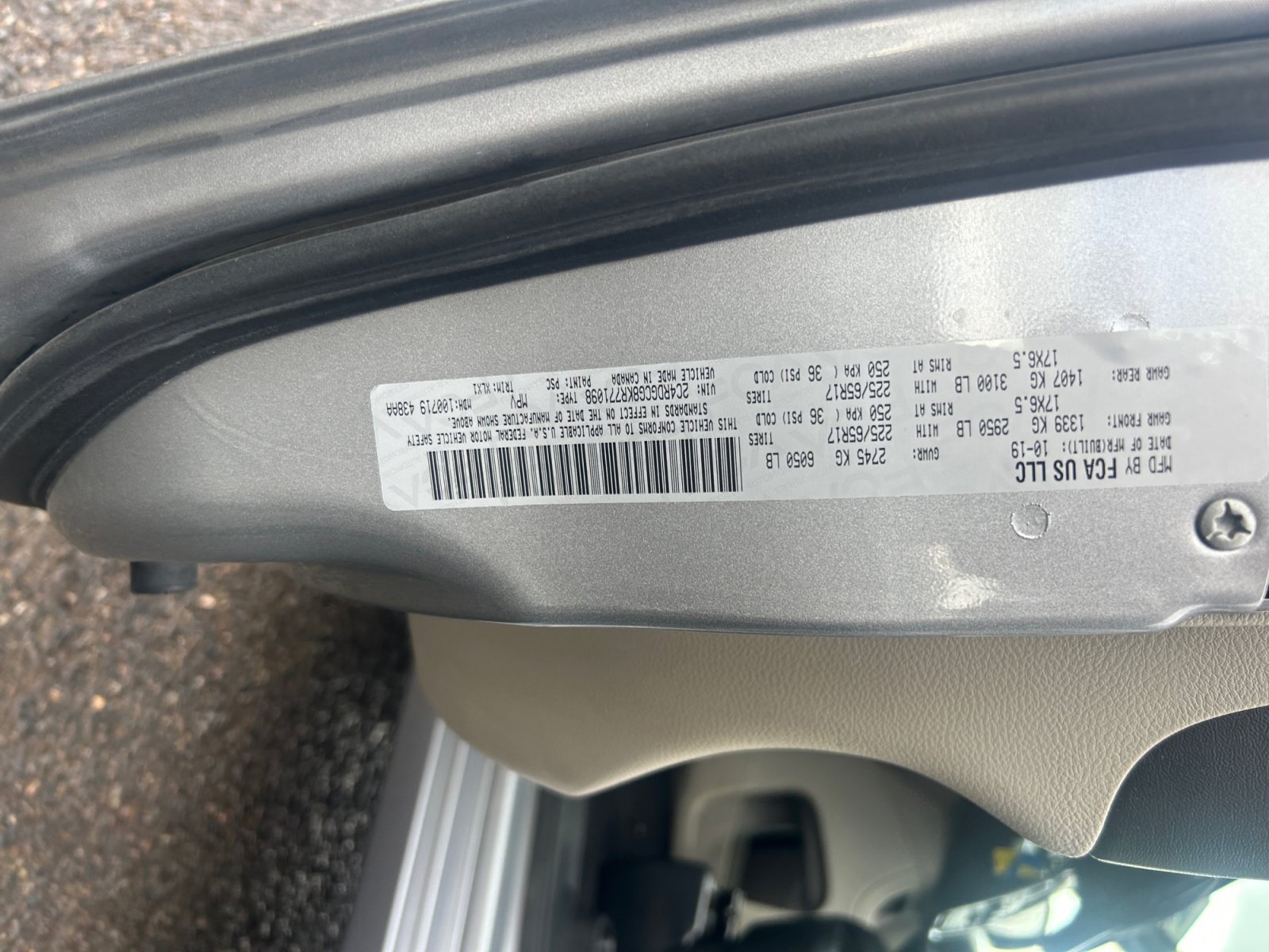 Used 2019 Dodge Grand Caravan SXT FWD image 25
