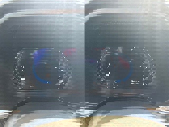 Used 2022 Volvo XC60 B5 Momentum image 21