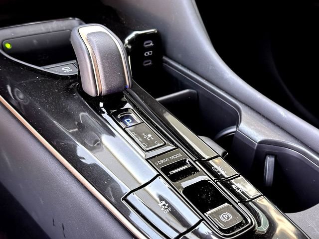 New 2025 Toyota Crown Signia image 14