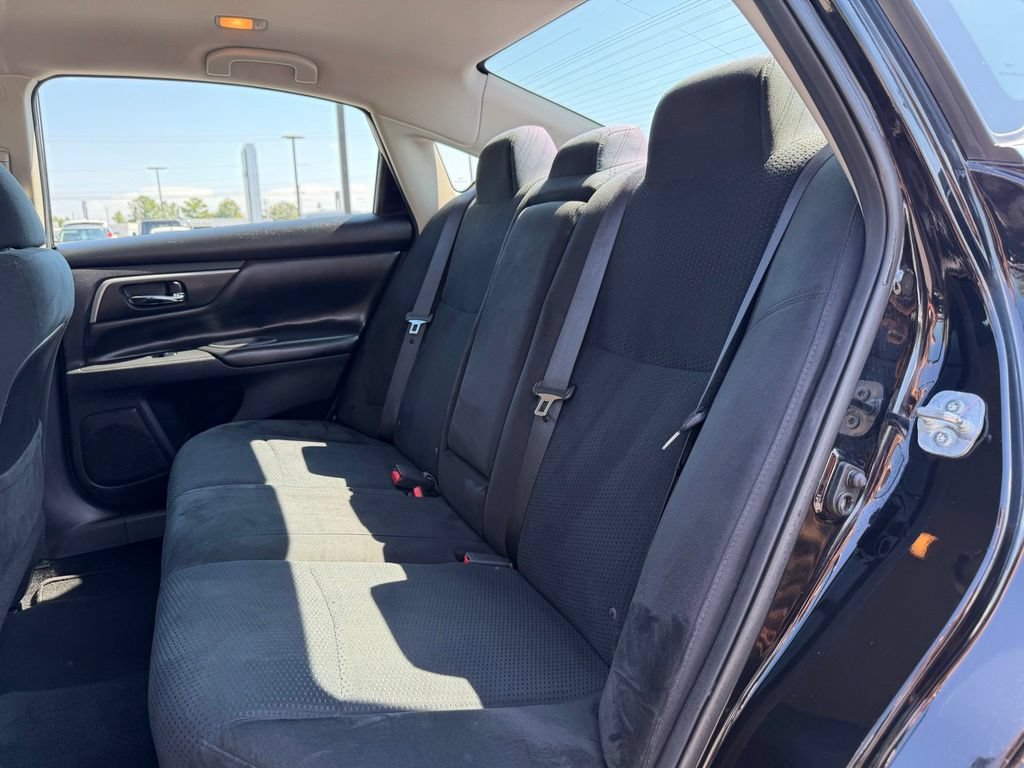 Used 2015 Nissan Altima 2.5 SV FWD image 26