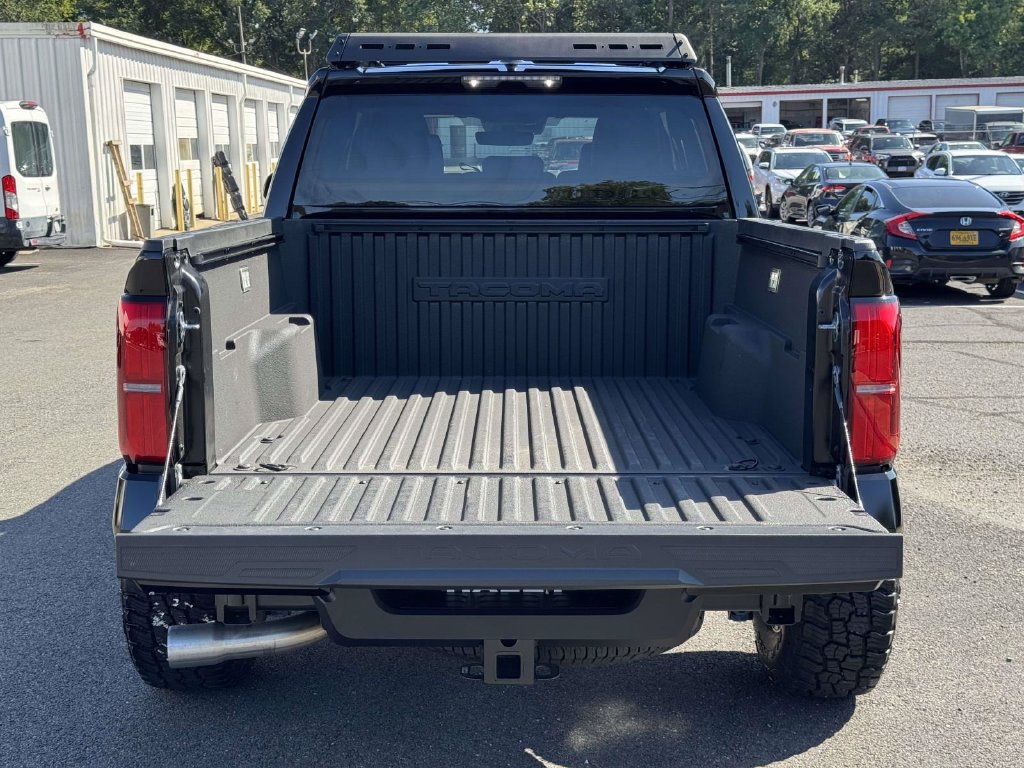 Used 2026 Toyota Tacoma TRD Off-Road AWD/4WD image 17