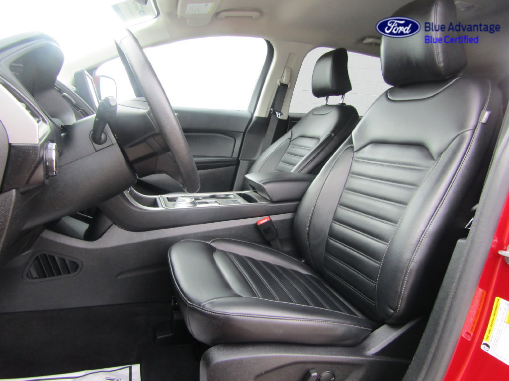 Certified 2024 Ford Edge SEL w/ Convenience Package AWD/4WD image 3