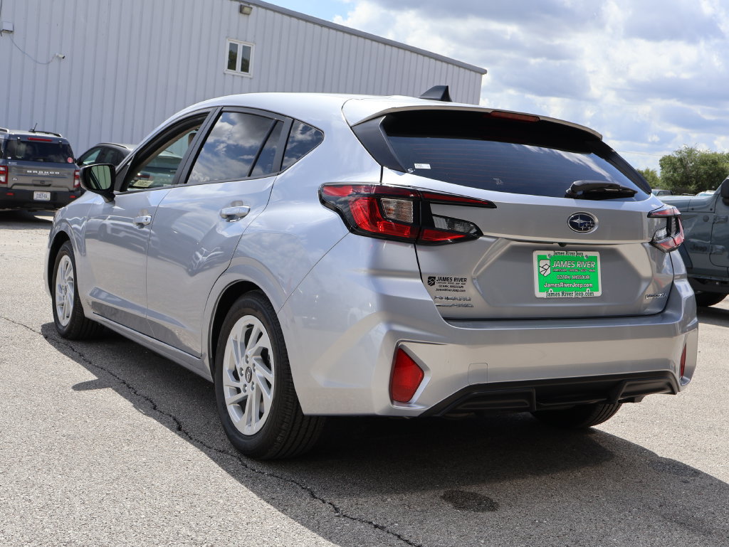 Used 2024 Subaru Impreza 2.0i AWD/4WD image 3
