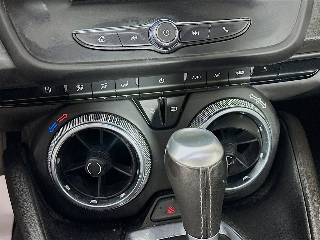 Used 2021 Chevrolet Camaro LT image 15