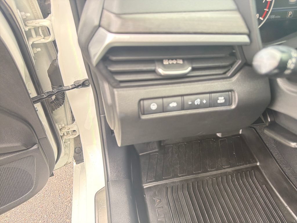 Certified 2023 Nissan Altima 2.5 SL AWD/4WD image 31