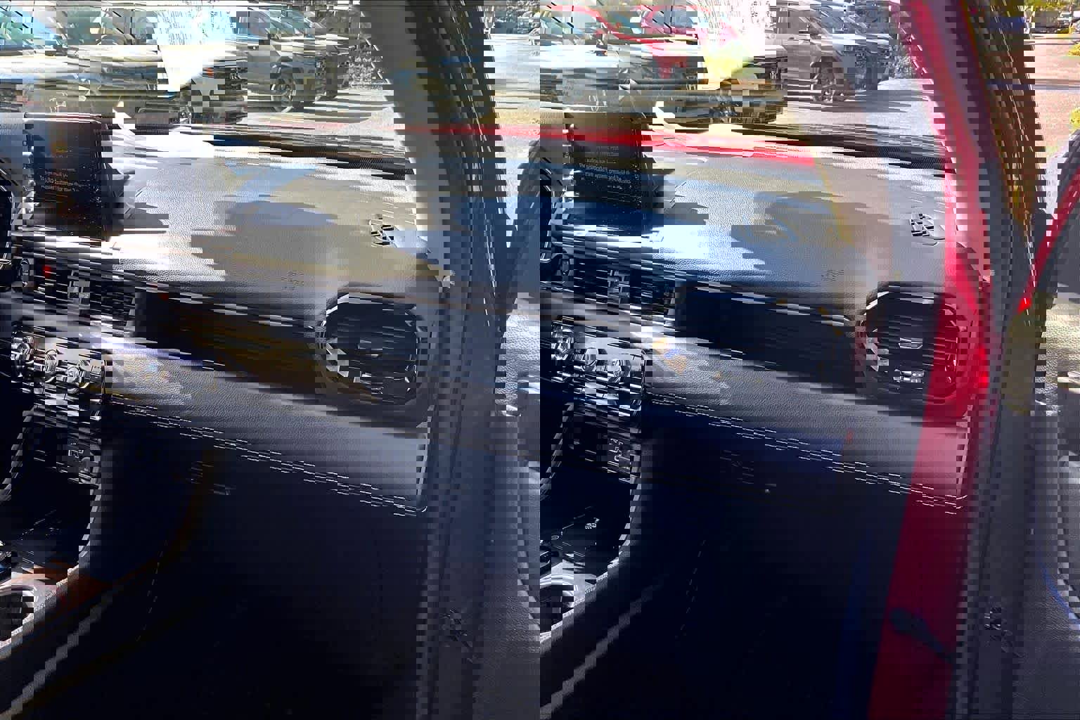 Certified 2025 Honda Pilot EX-L image 17