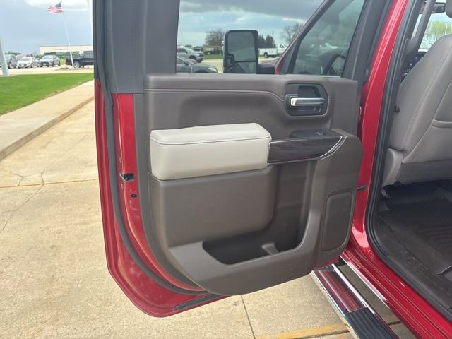 Used 2022 Chevrolet Silverado 2500 LTZ w/ LTZ Convenience Package image 18