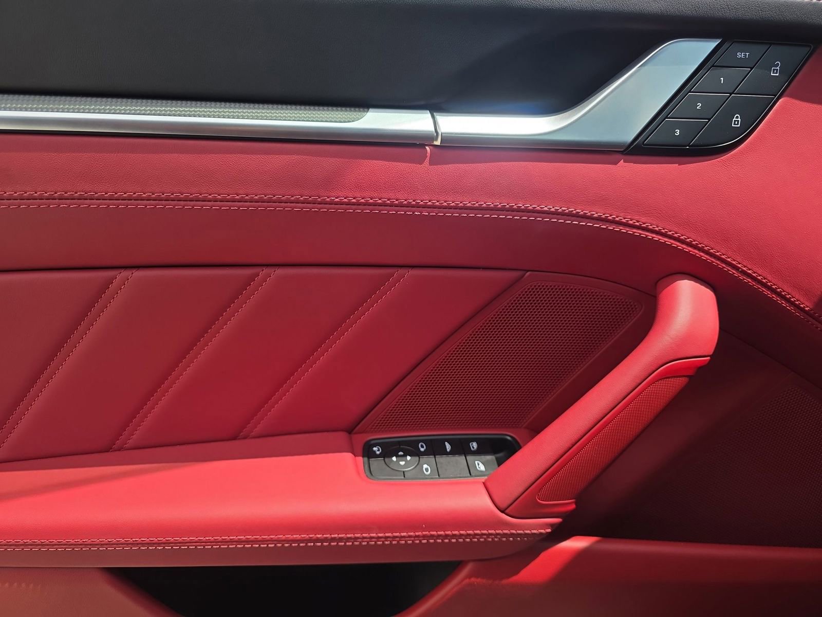 Certified 2023 Porsche 911 Turbo AWD/4WD image 17