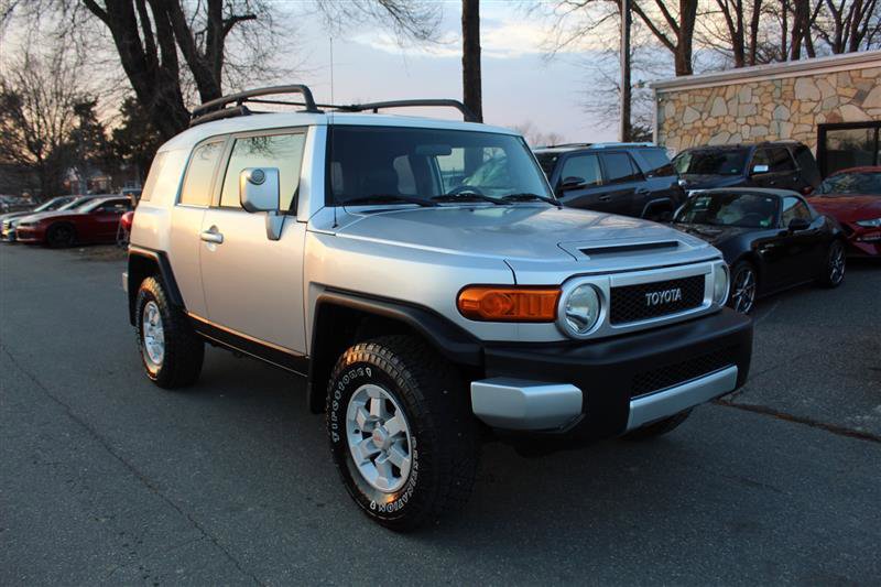 Used 2007 Toyota FJ Cruiser 2WD image 9