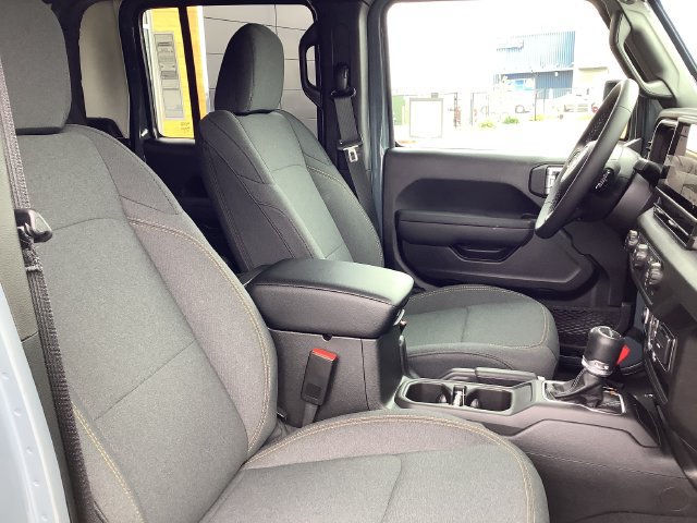New 2026 Jeep Gladiator Sport AWD/4WD image 37