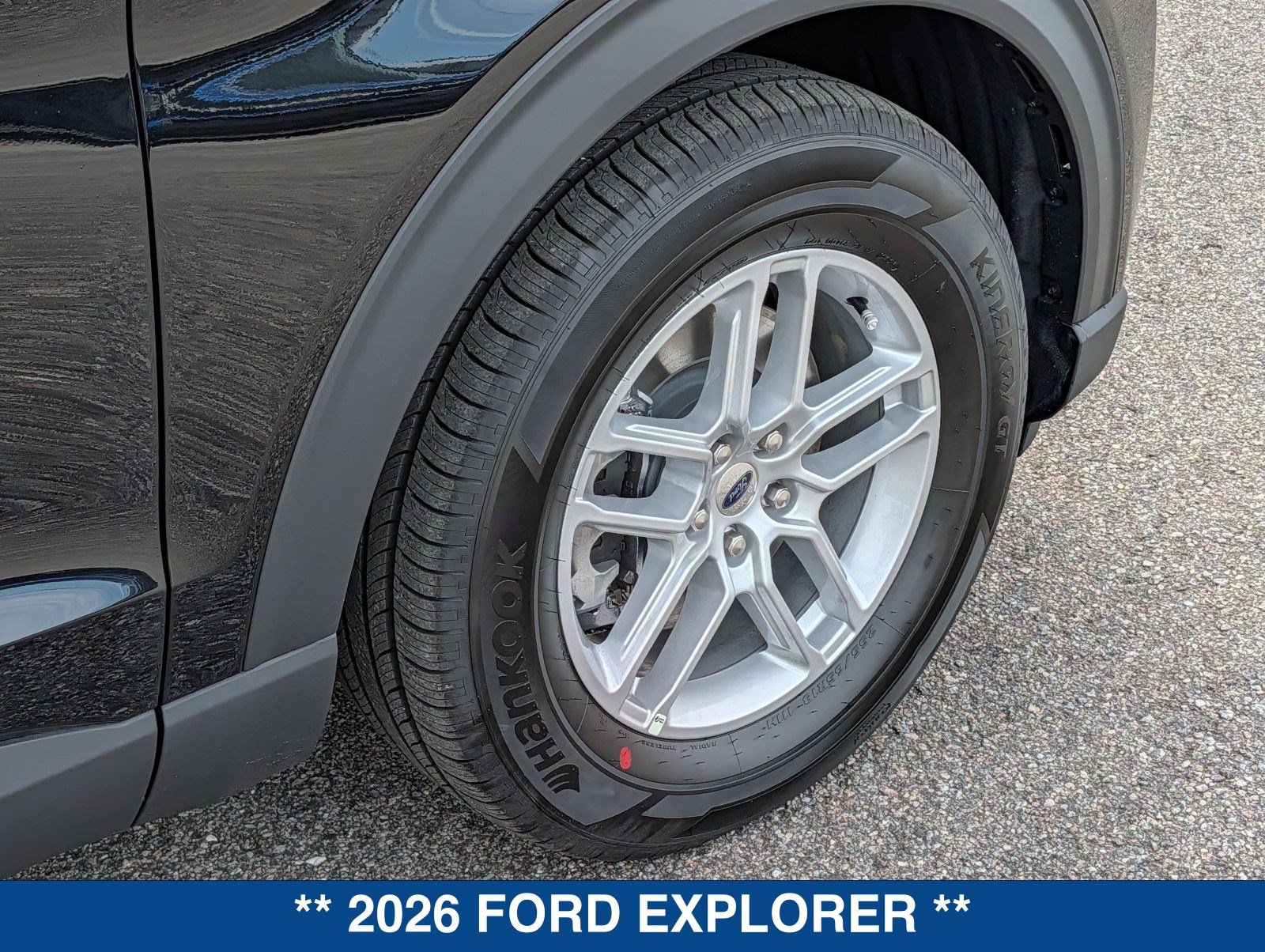 New 2026 Ford Explorer Active w/ Active Comfort Package RWD image 14