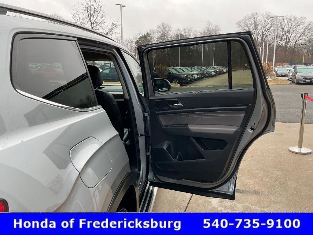 Used 2021 Volkswagen Atlas SE image 18