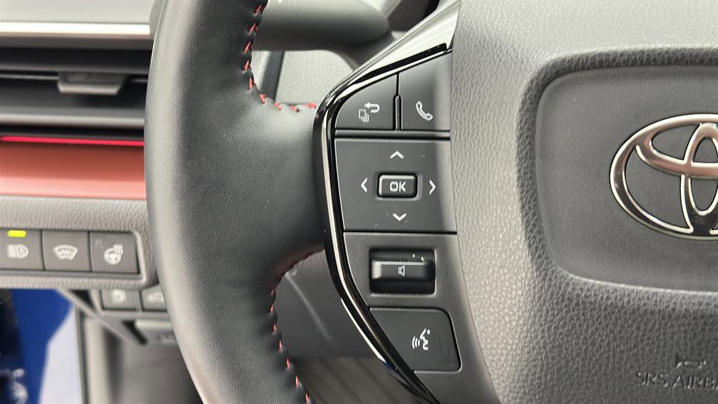 Used 2024 Toyota Prius Prime Premium w/ Advanced Technology Package FWD image 20