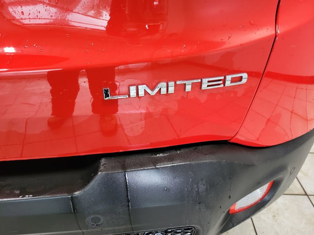 Used 2023 Jeep Renegade Limited w/ Limited Elite Group image 16