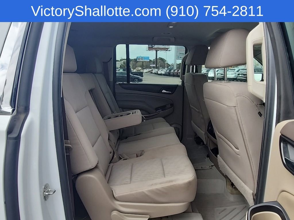 Used 2017 GMC Yukon XL SLE w/ SLE Value Package image 34