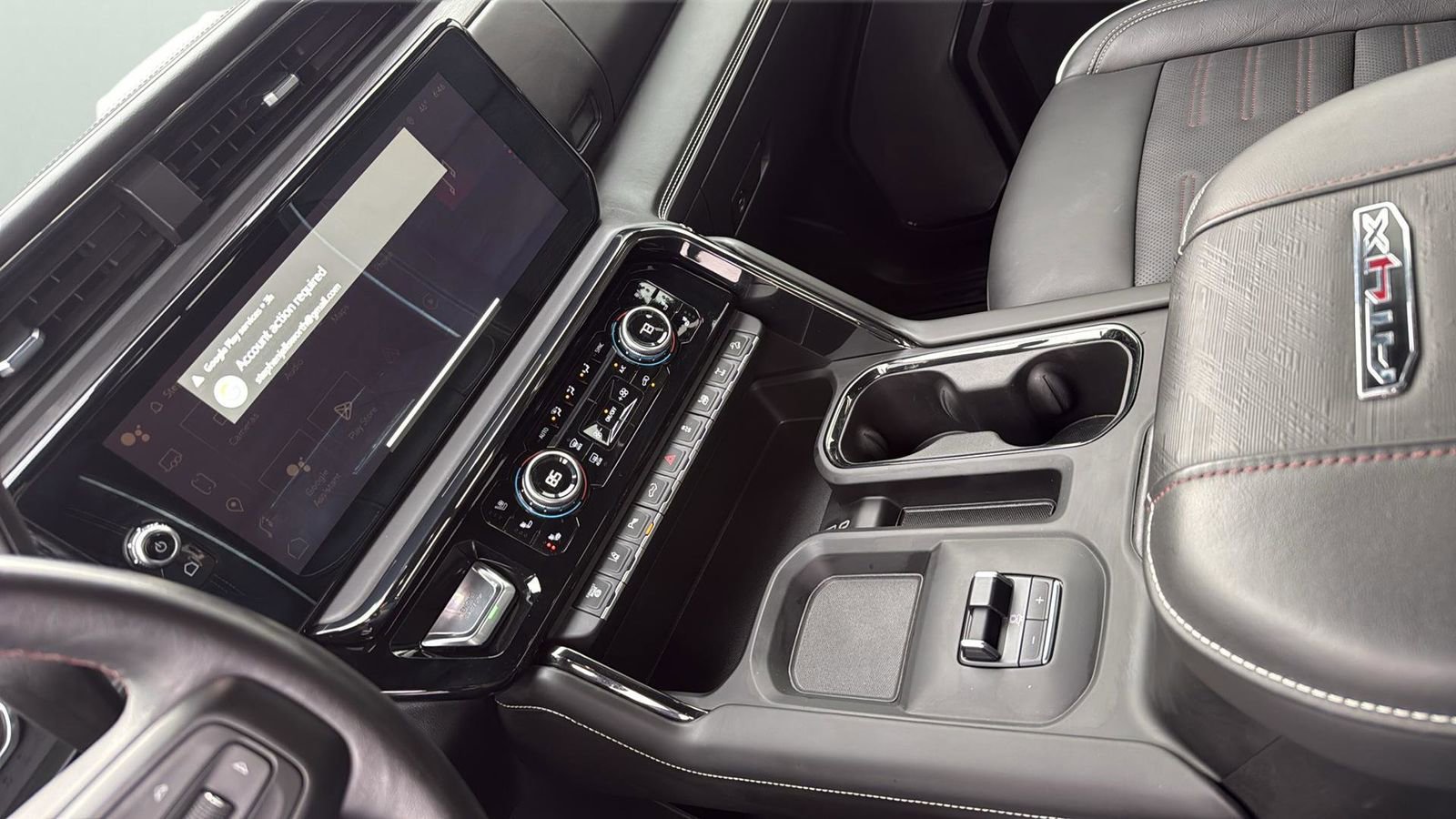 Used 2024 GMC Sierra 2500 AT4X image 21