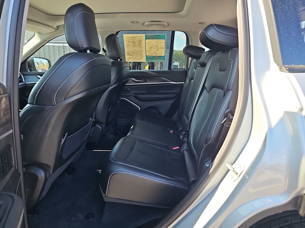 Used 2022 Jeep Grand Cherokee Limited 4xe image 18