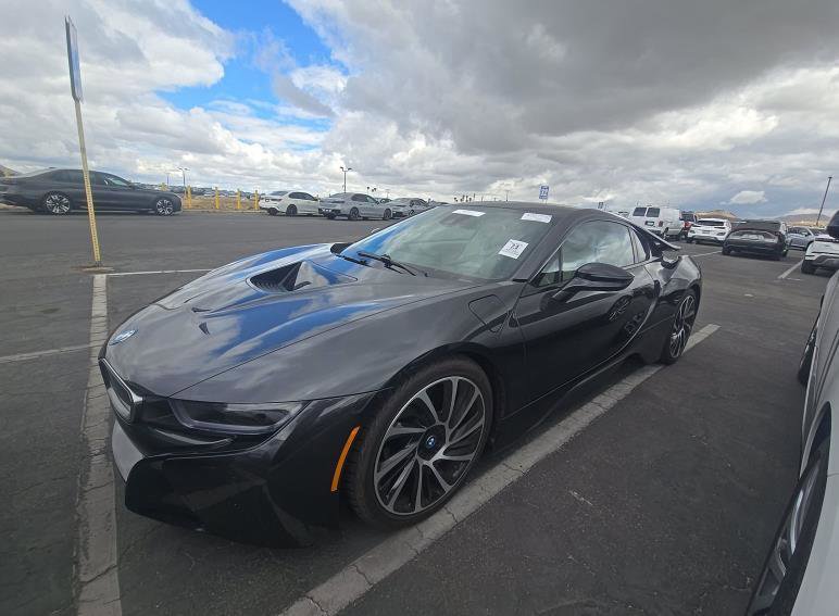 Used 2015 BMW i8 AWD/4WD image 10