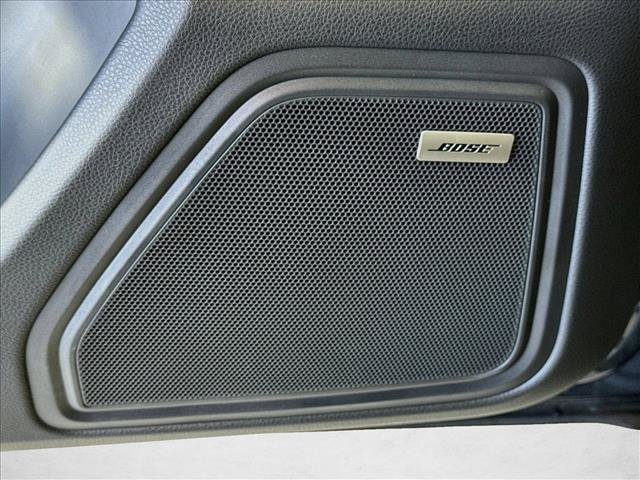 Certified 2026 Porsche Macan Turbo AWD/4WD image 12