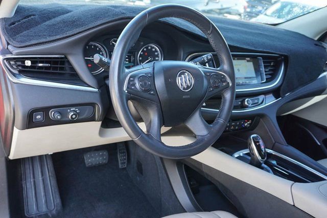 Used 2019 Buick Enclave Essence image 12