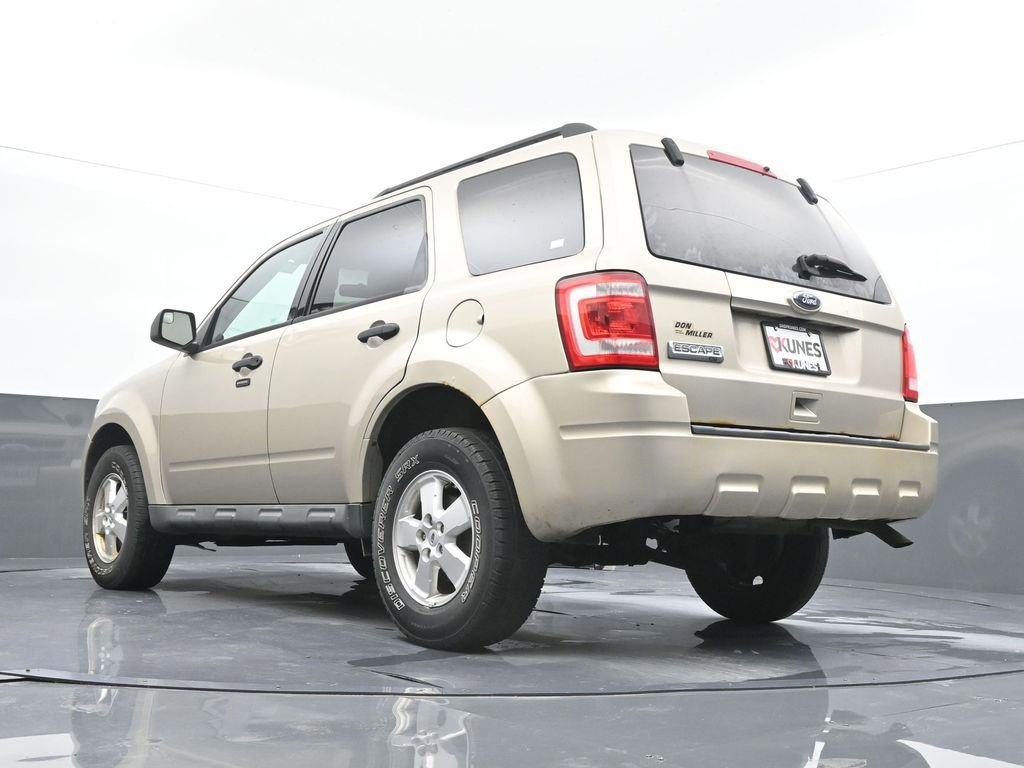Used 2010 Ford Escape XLT FWD image 37