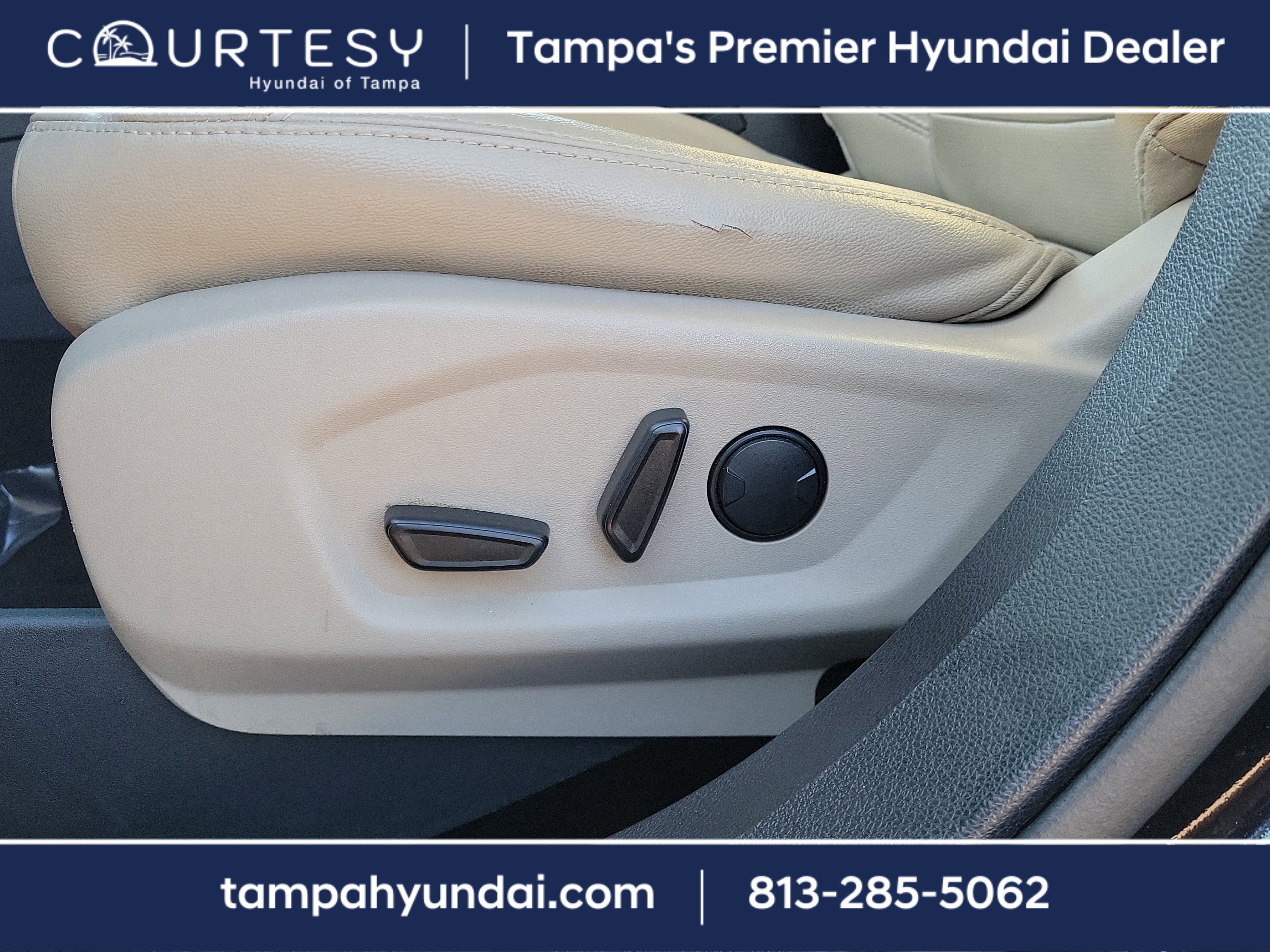 Used 2019 Ford Explorer Limited w/ Class III Trailer Tow Package image 22