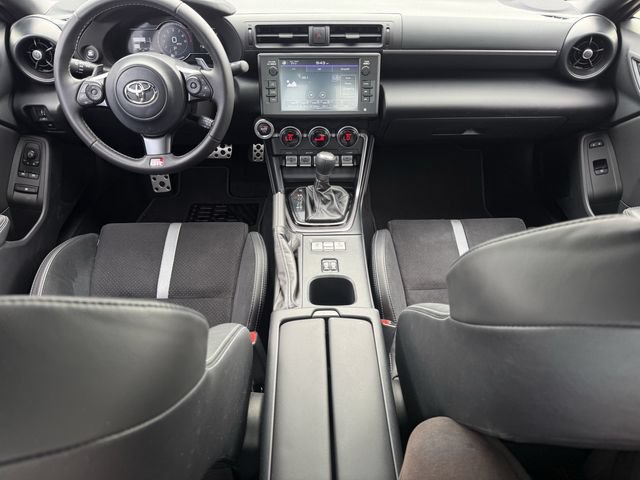 Used 2026 Toyota GR86 Premium w/ Performance Package RWD image 10