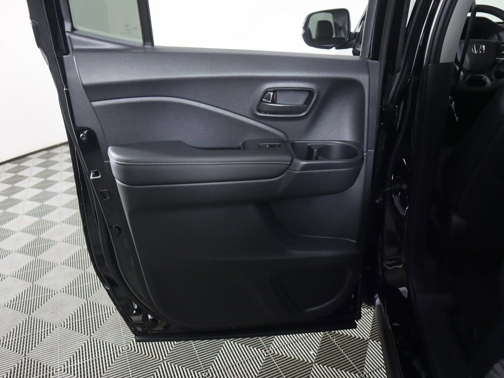 New 2026 Honda Ridgeline Sport image 15