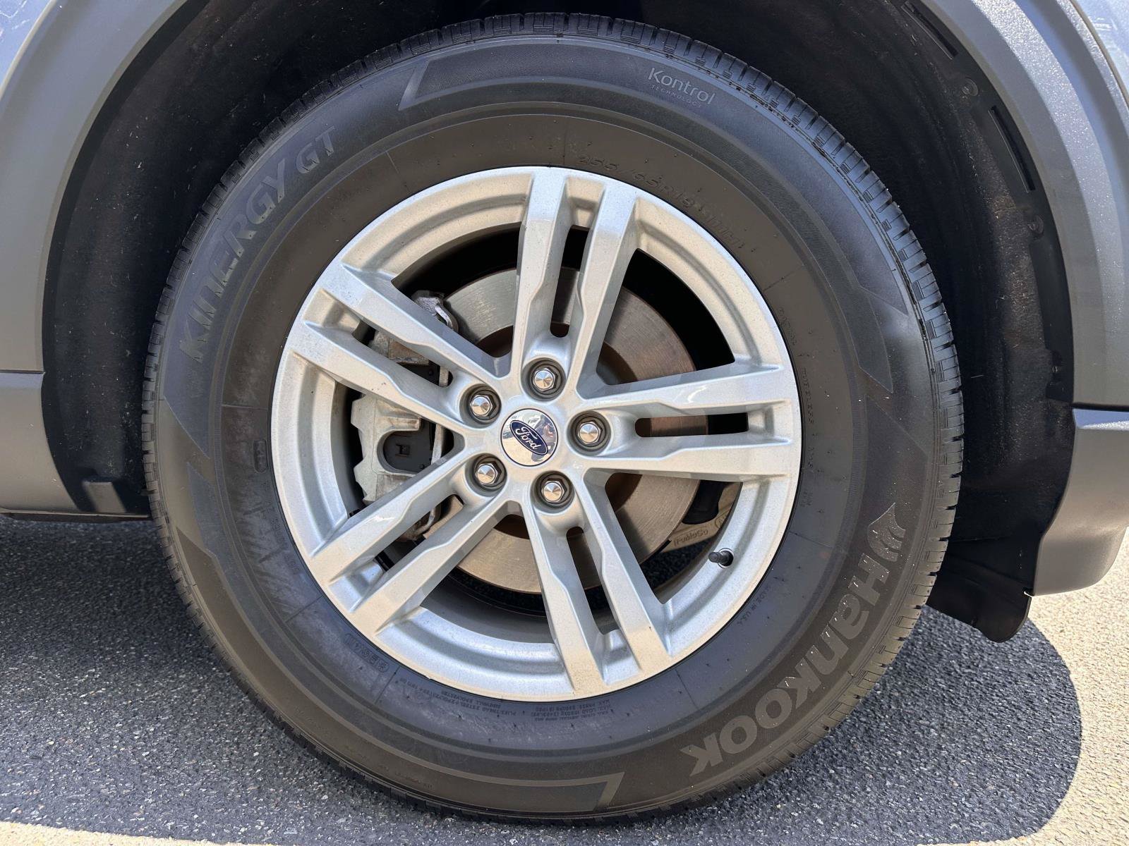 Used 2021 Ford Explorer XLT AWD/4WD image 6