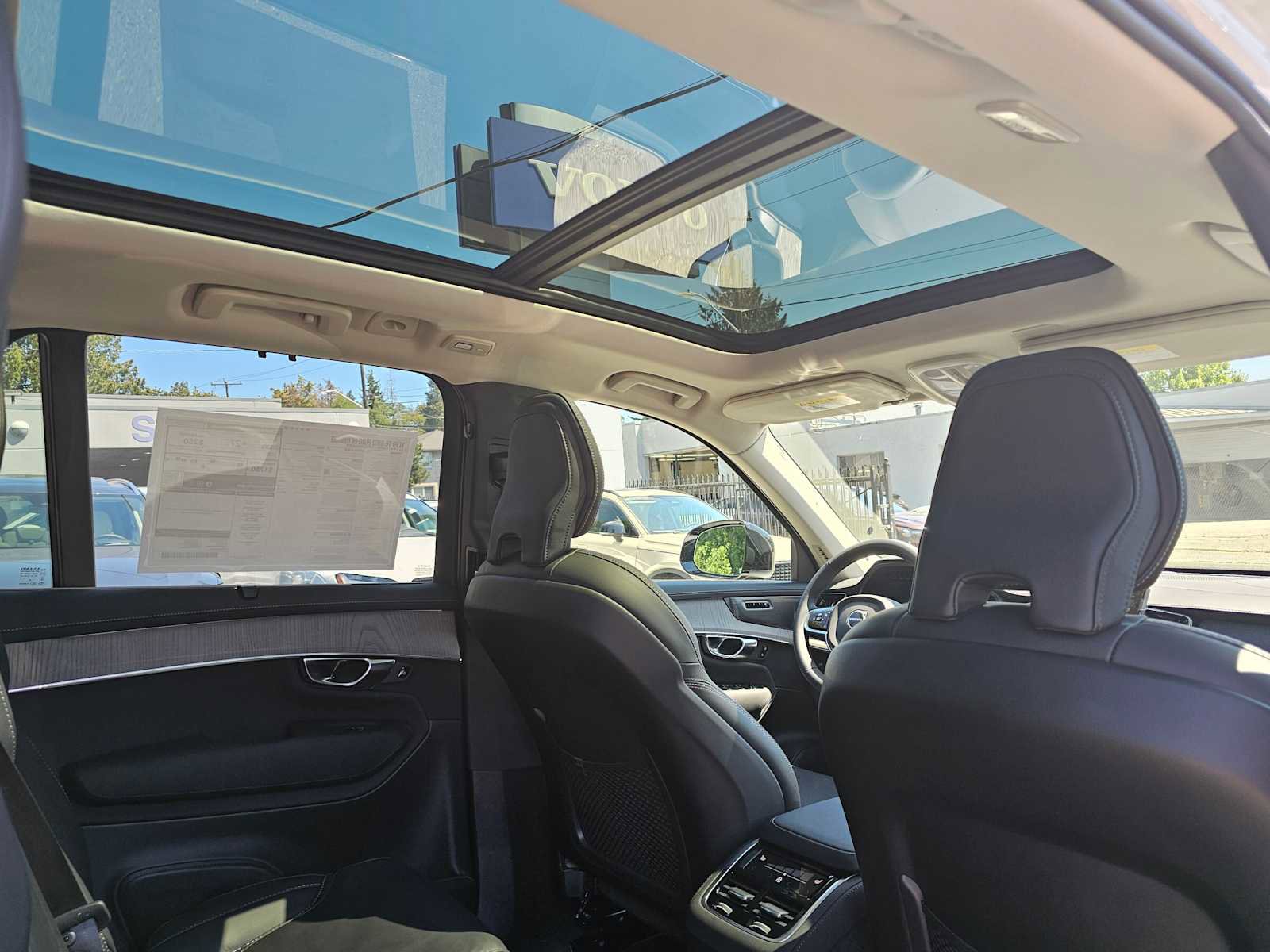New 2026 Volvo XC90 T8 Ultra w/ Protection Package image 13