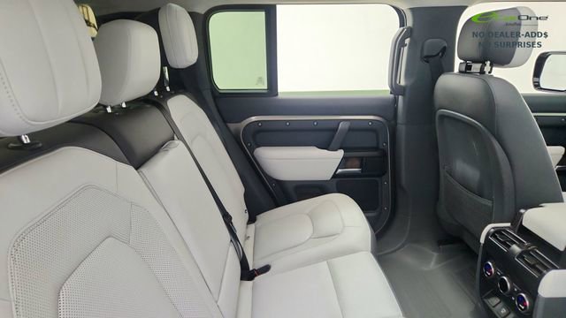 Used 2025 Land Rover Defender 110 X image 24
