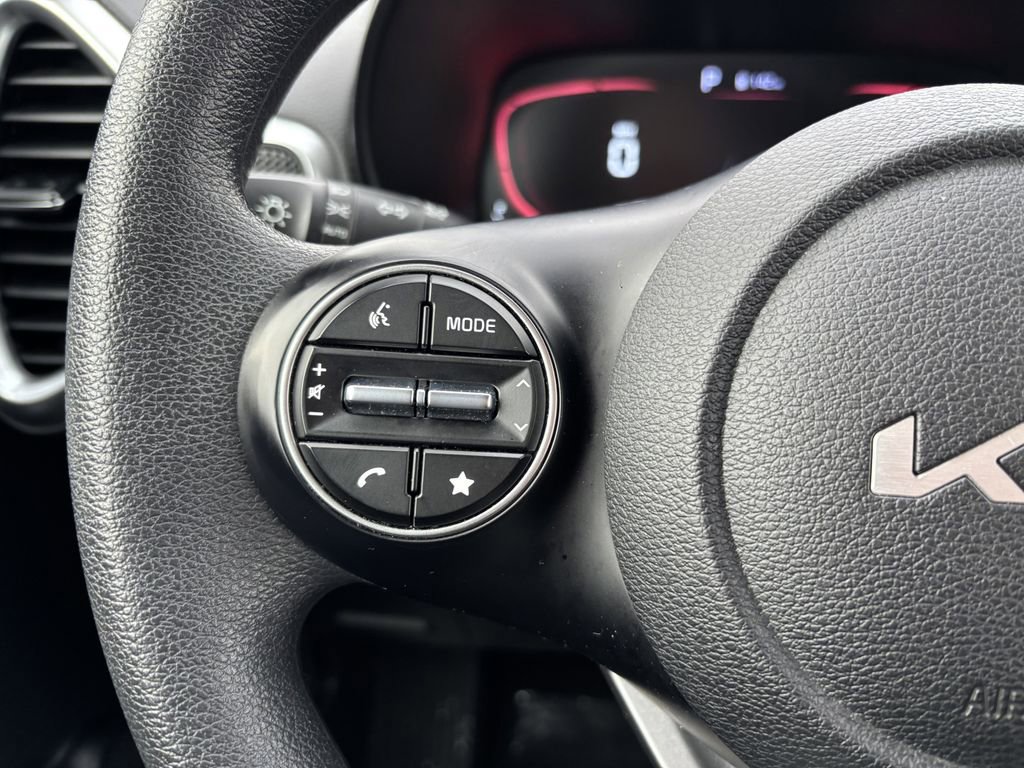 Used 2024 Kia Soul LX w/ Option Group 015 FWD image 14