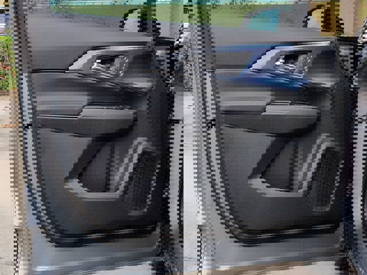 New 2026 Chevrolet Equinox EV LT image 9