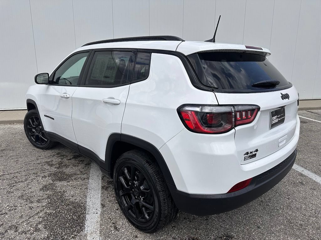 New 2026 Jeep Compass Latitude AWD/4WD image 5