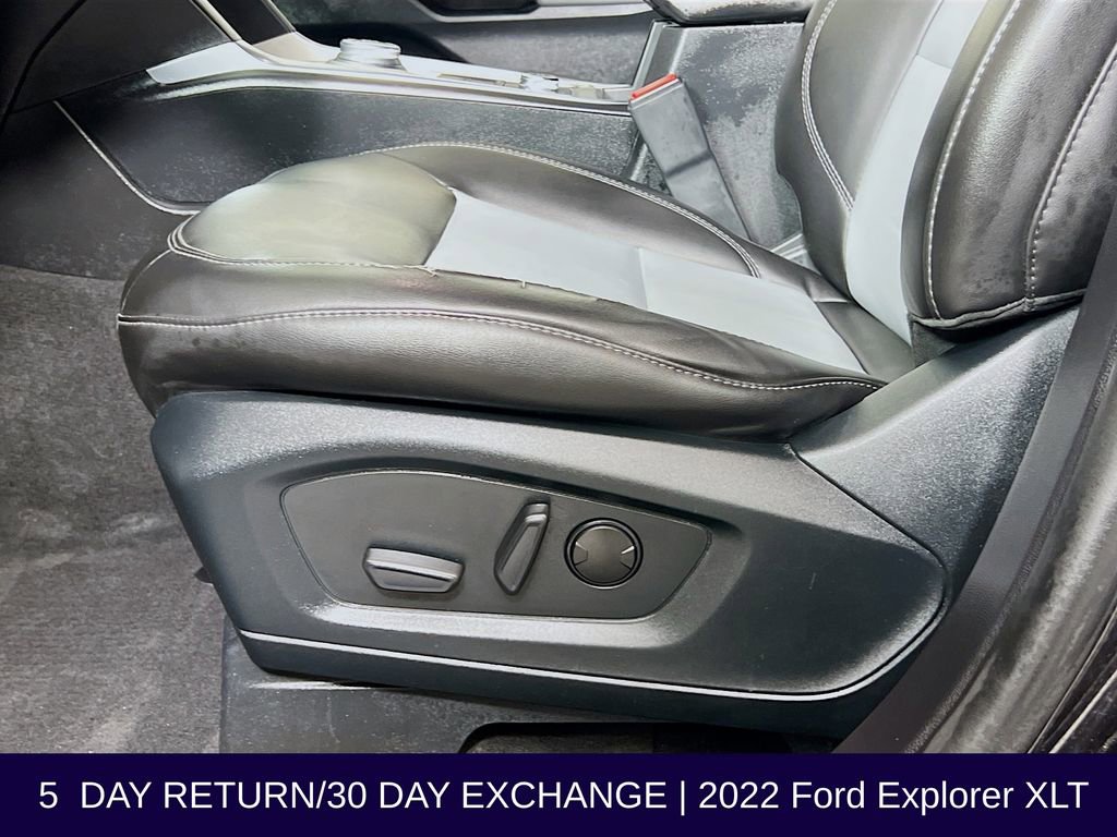 Used 2022 Ford Explorer XLT w/ Equipment Group 202A image 25