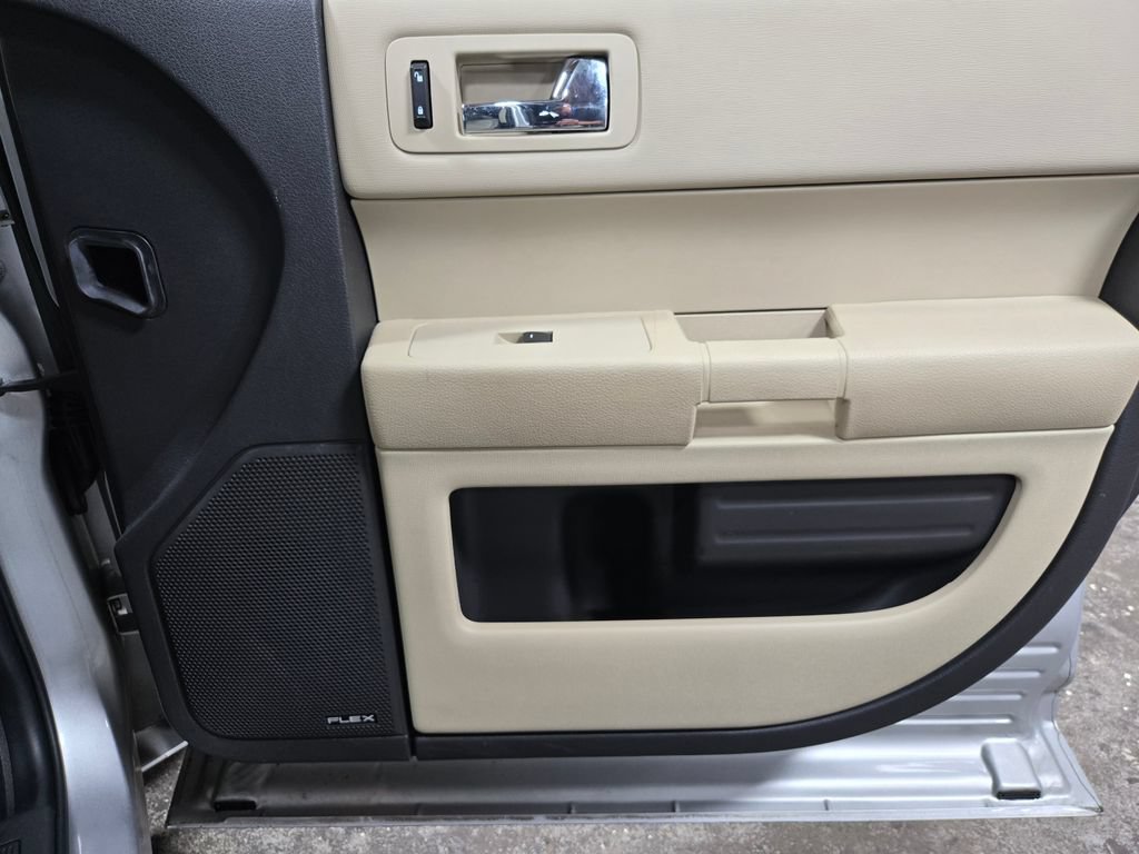Used 2019 Ford Flex SE FWD image 50