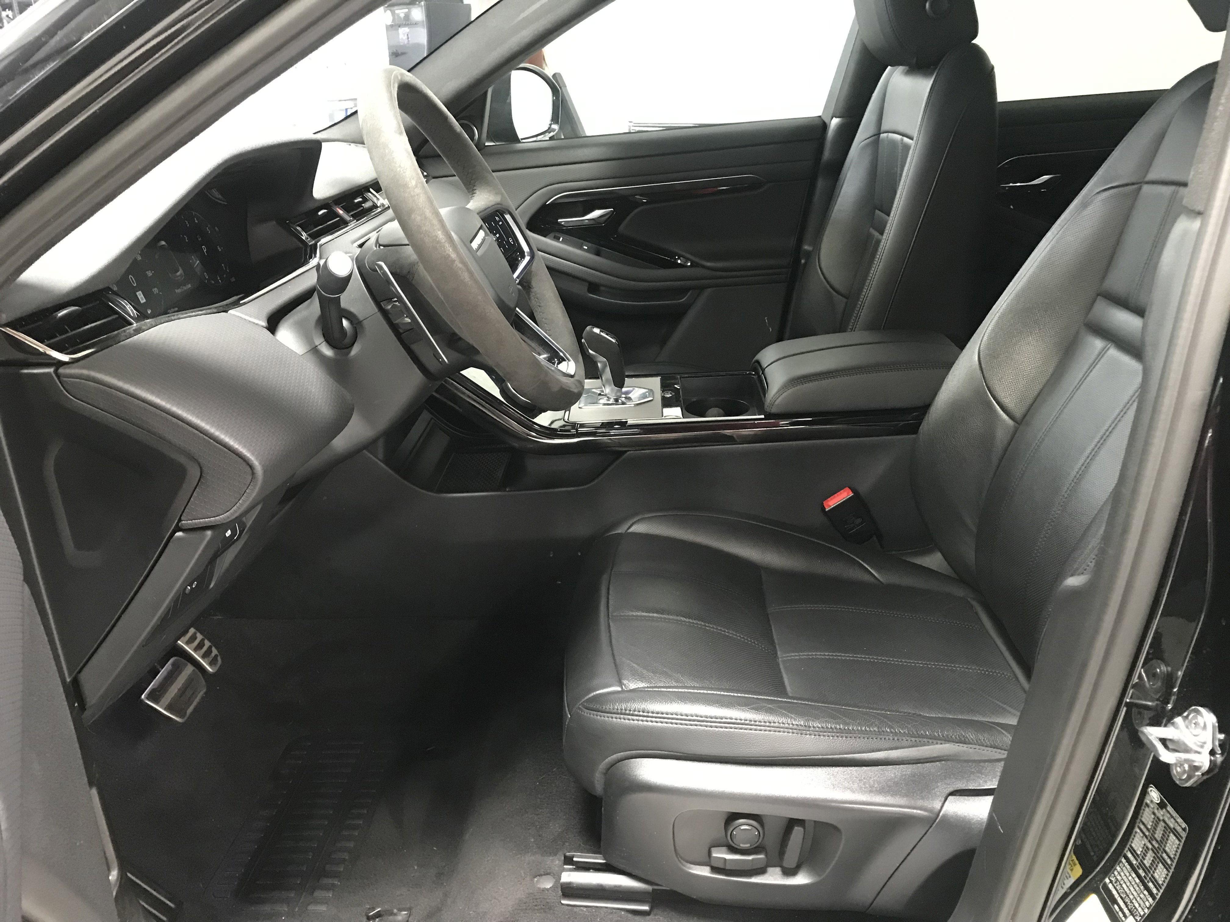 Used 2023 Land Rover Range Rover Evoque HST AWD/4WD image 8